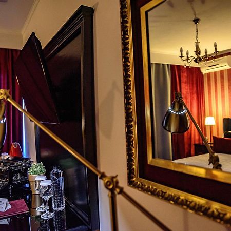 Vila Sarada Boutique Deva Eksteriør billede