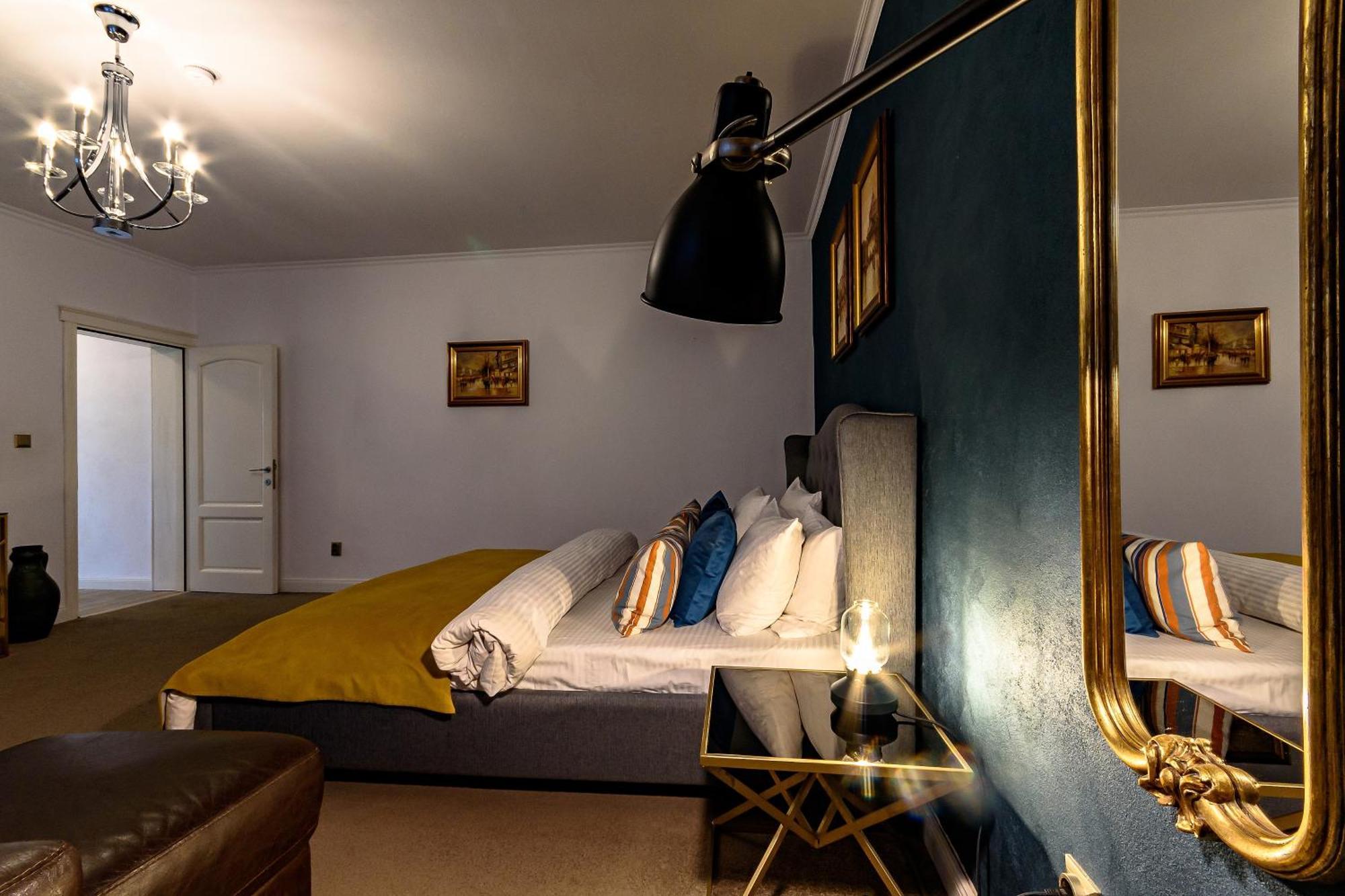Vila Sarada Boutique Deva Eksteriør billede